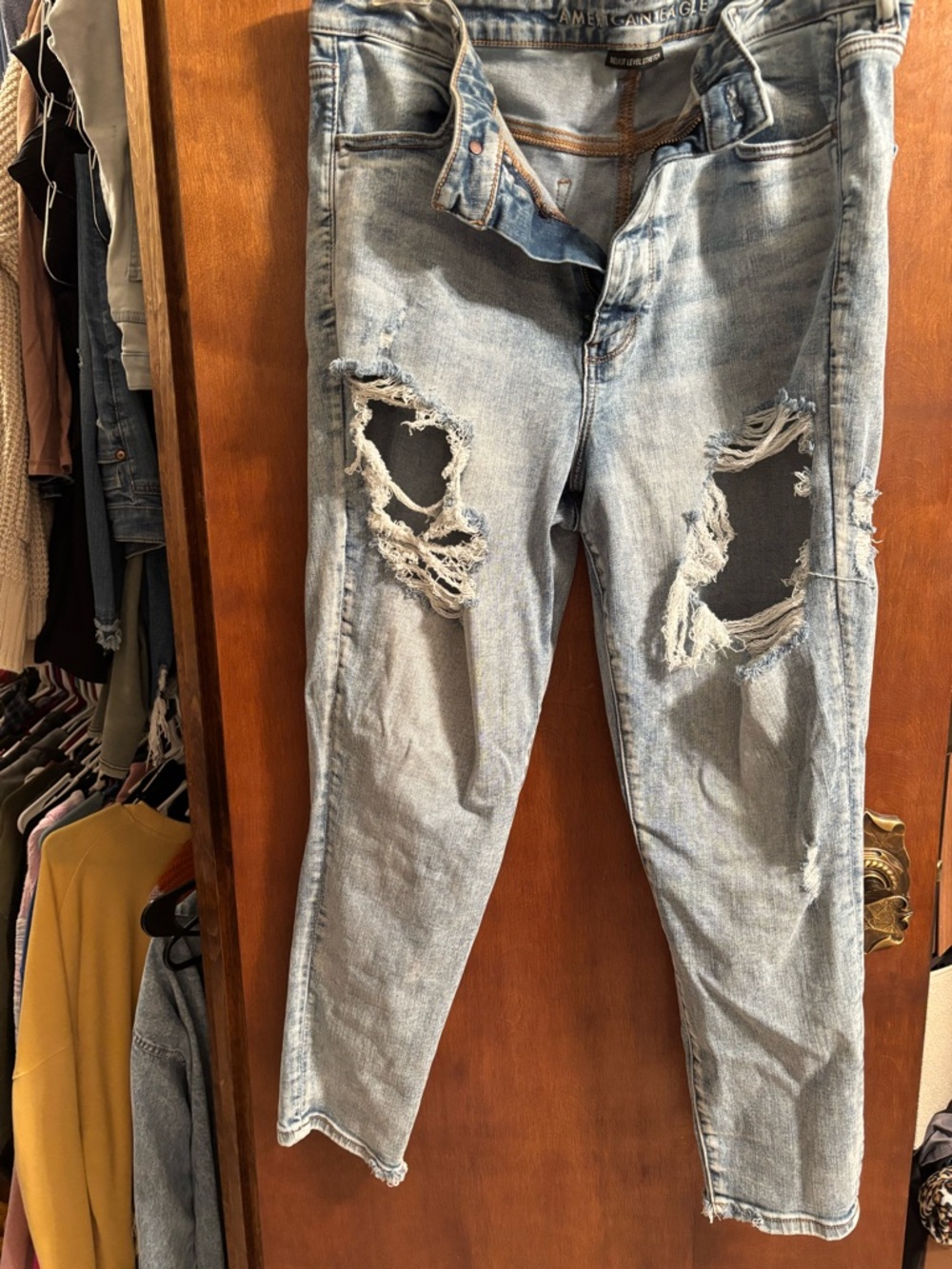 American Eagle Outfitters Light Blue Distressed Skinny Jeans